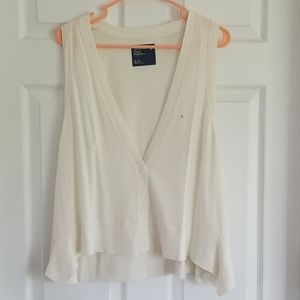 Button vest